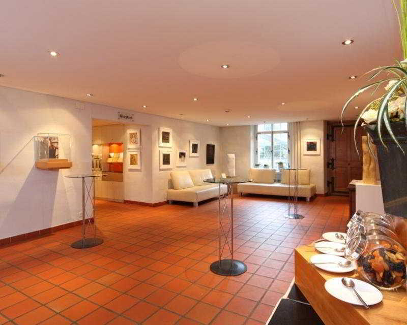Hotel Schloss Hünigen 4*