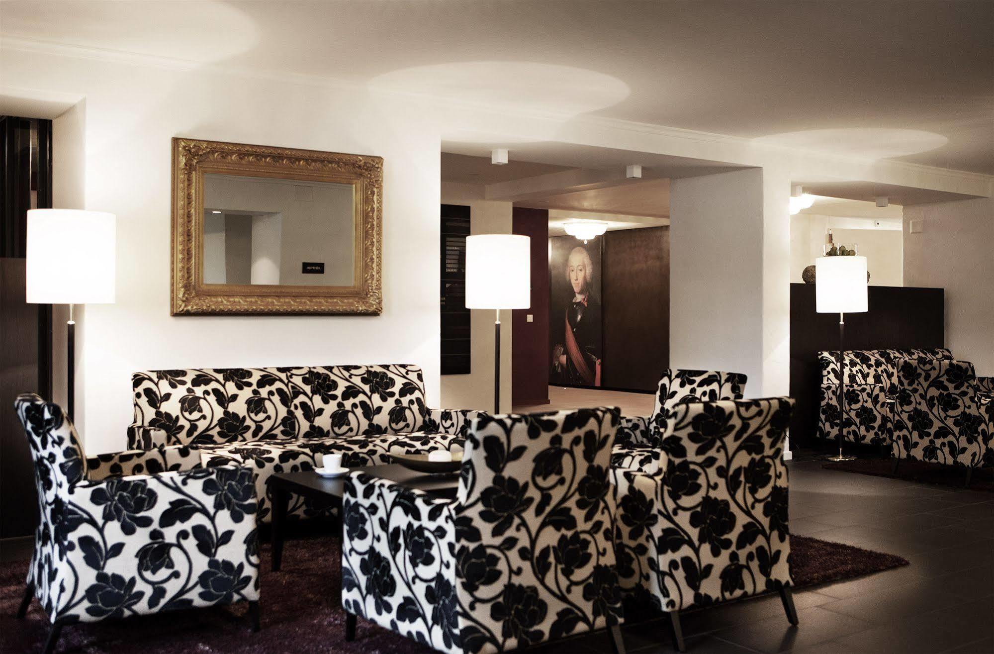 Schloss Huenigen Hotel 4*