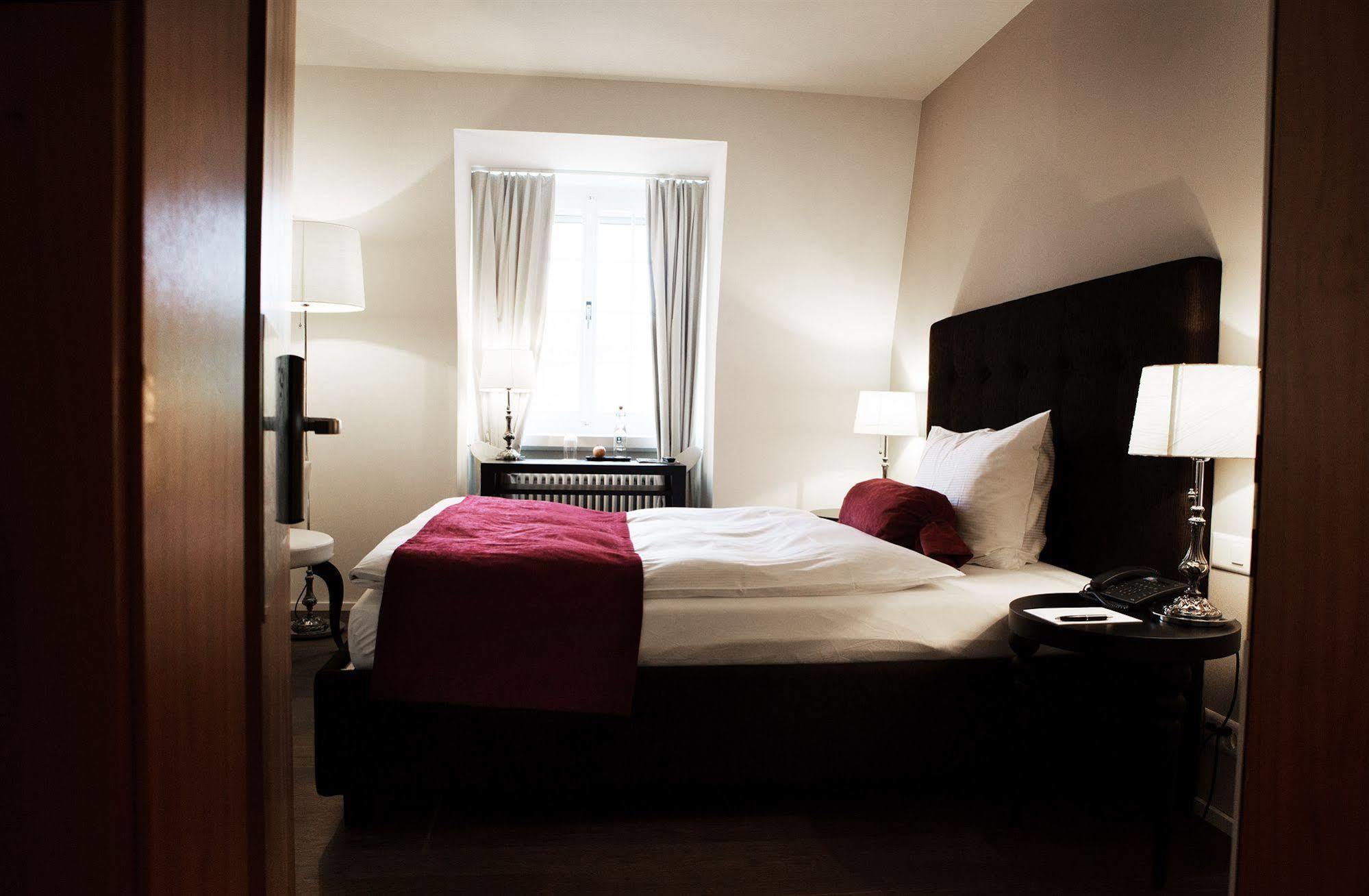 Hotel Schloss Huenigen