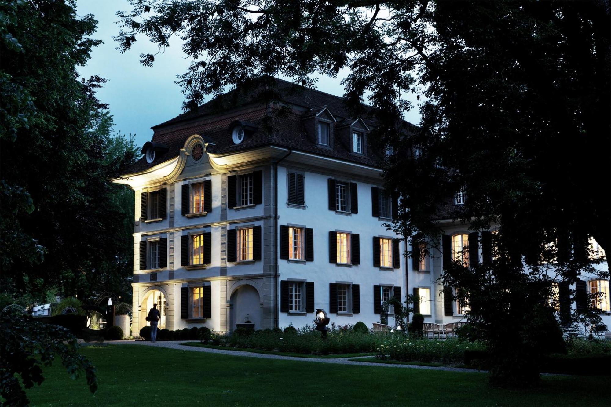 Schloss Huenigen Hotel 4*